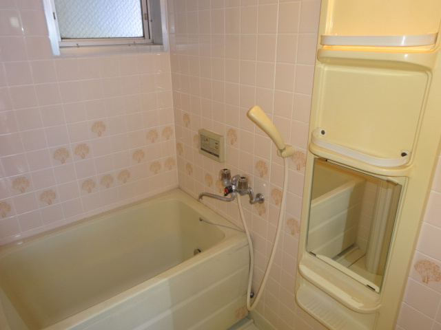 宝塚第一コーポラスの浴室