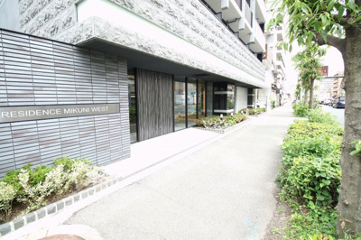 【エントランス】 | S-RESIDENCE三国WEST