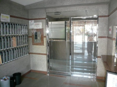 【セキュリティ】 | エスコート代田橋 | オートロック付き。