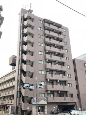 【外観】 | エスコート代田橋 | 鉄骨鉄筋コンクリート造のがっちりとした建物。