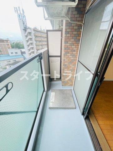 大阪市東淀川区東中島１丁目の賃貸マンションのバルコニー