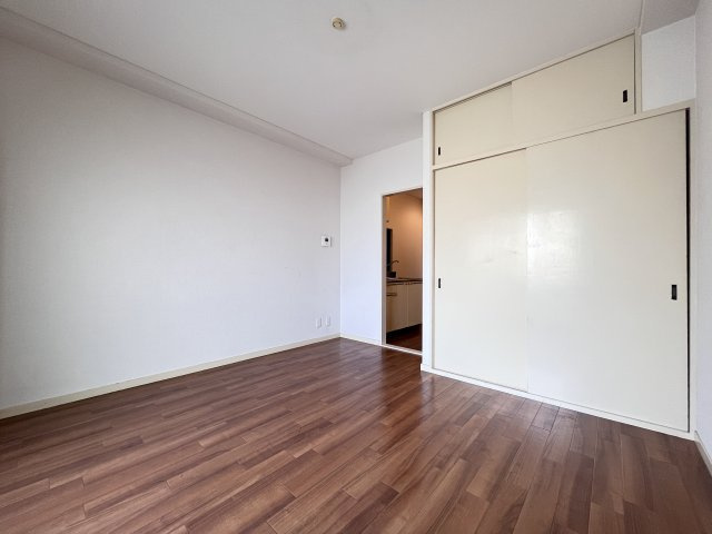 北野商事ビルの居間・リビング