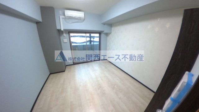 【洋室】 | プレシオ小阪