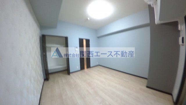【洋室】 | プレシオ小阪