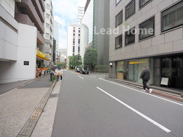 【その他】 | オリエントニュー赤坂 | 前面道路