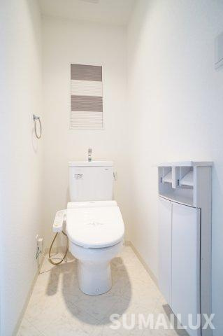 熊本市中央区九品寺６丁目の賃貸マンションのトイレ