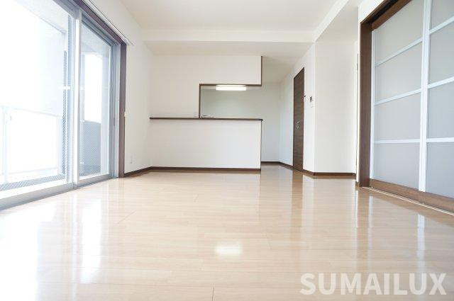 熊本市中央区九品寺６丁目の賃貸マンションの居間・リビング