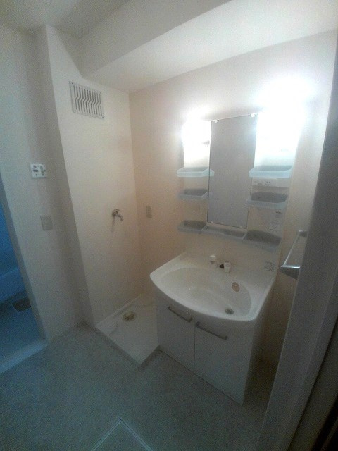 クレールコートの洗面所