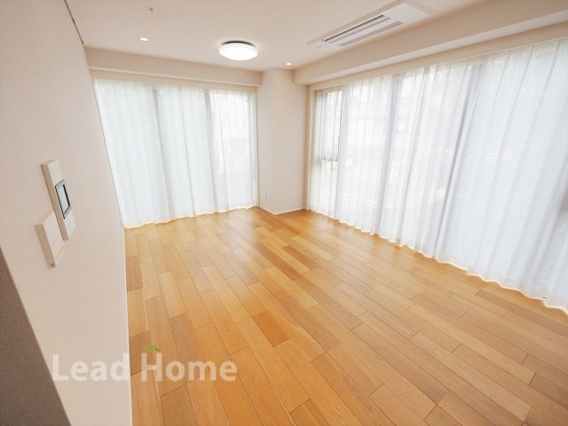 【居間・リビング】 | グランスイート広尾