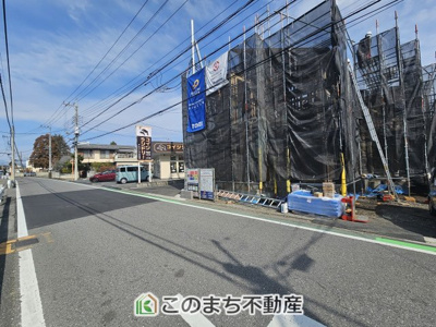 【前面道路含む現地写真】 | ブルーミングガーデン宇都宮市中戸祭1丁目　5号棟 | 前面道路含む現地写真