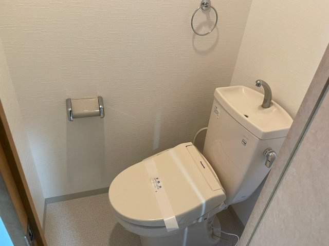 エルカーサ正雀Ⅱのトイレ|コンパクトで使いやすいトイレです