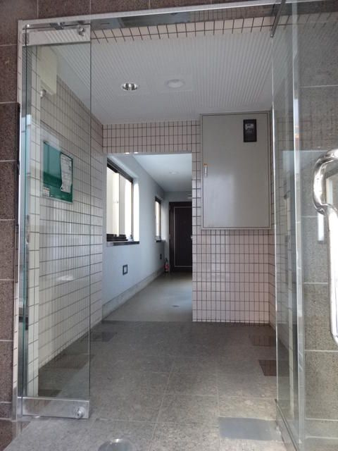 サンライズ南長崎のエントランス