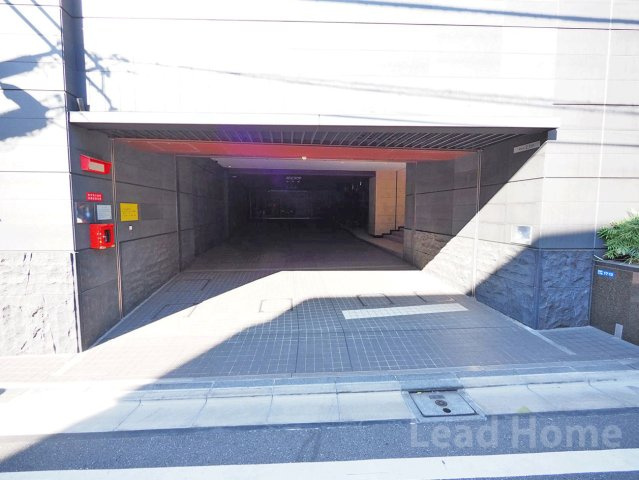 【駐車場】 | ザ・パークハウス西麻布霞町