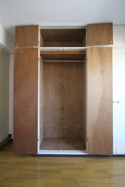 杉並区西荻北３丁目の賃貸マンションの収納|こまごまとした物も収納できそうですね