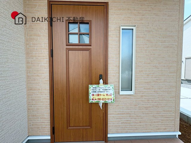 【玄関】 | 鴻巣松原3期　Livele Garden.S　新築戸建　全5棟　3号棟