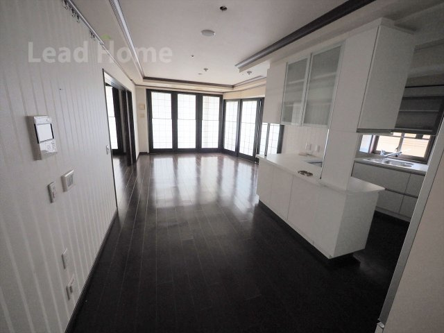 【居間・リビング】 | ザ・レジデンス白金スイート