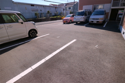 ウィンディアの駐車場