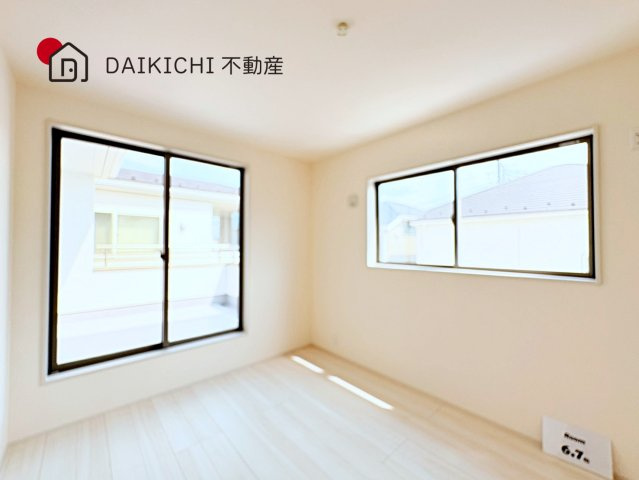 【洋室】 | 鴻巣松原3期　Livele Garden.S　新築戸建　全5棟　4号棟