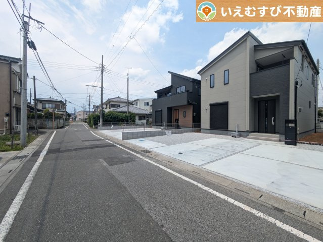 Livele Garden.S　深谷田所町第3の前面道路含む現地写真|充分な広さの前面道路
間口が広くお車の出し入れも問題なく行えるスペースが確保されています♪