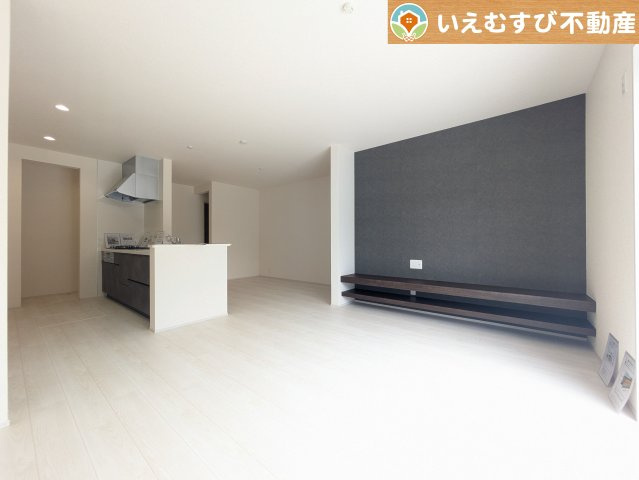 Livele Garden.S　深谷田所町第3の居間・リビング|ご家族みんながゆったりくつろげるリビング
ゆとりの空間でくつろいだり遊んだり、家族の時間が楽しみですね♪