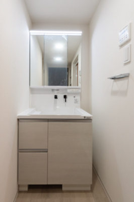 【洗面所】 | ＧＯＴＥＮ　武蔵小杉 | ※写真は同タイプ住戸です。