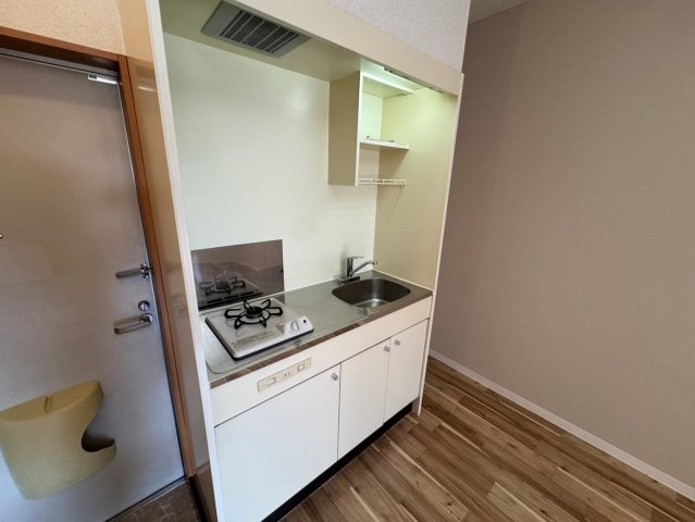豊中市刀根山４丁目のアパートのキッチン
