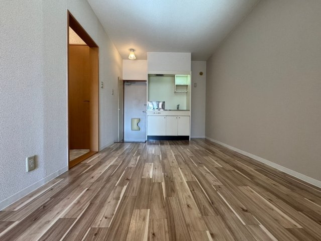 豊中市刀根山４丁目のアパートの居間・リビング