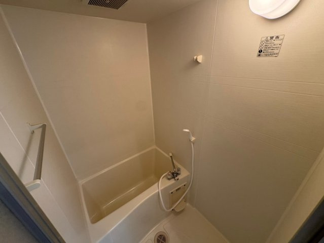 豊中市刀根山４丁目のアパートの浴室