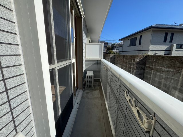 豊中市刀根山４丁目のアパートのバルコニー