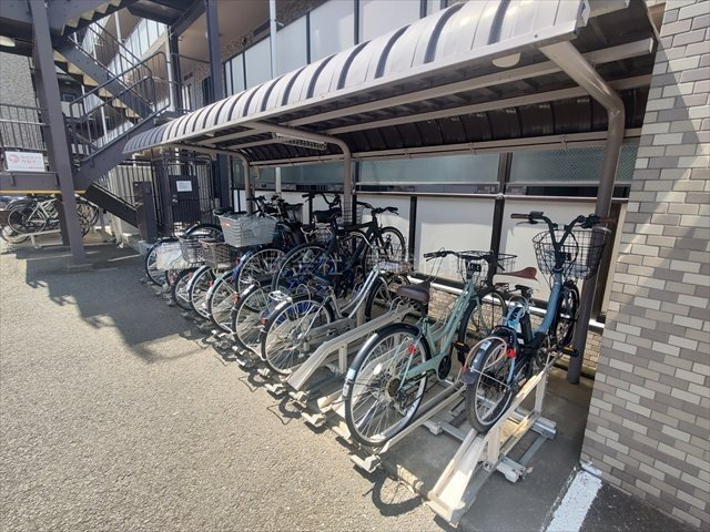 【駐輪場】の画像