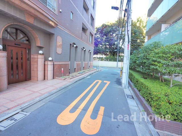 【その他】 | トリニティーハウス三田 | 前面道路