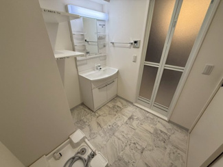 【洗面所】 | フェリスメゾン嘉真－ＭＩＨＡＲＡ・ＬＥＢＥＮ－（ＳＪ） | フェリスメゾン嘉真－ＭＩＨＡＲＡ・ＬＥＢＥＮ－（ＳＪ）★那覇市三原エリア