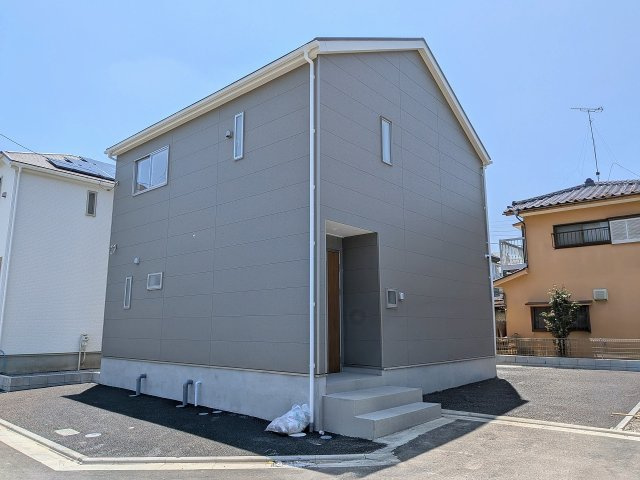 八王子市　泉町　新築一戸建て　２６期の外観|～太陽光パネル搭載　省エネ性能認定　スーパー・コンビニ・ドラッグストア徒歩圏～