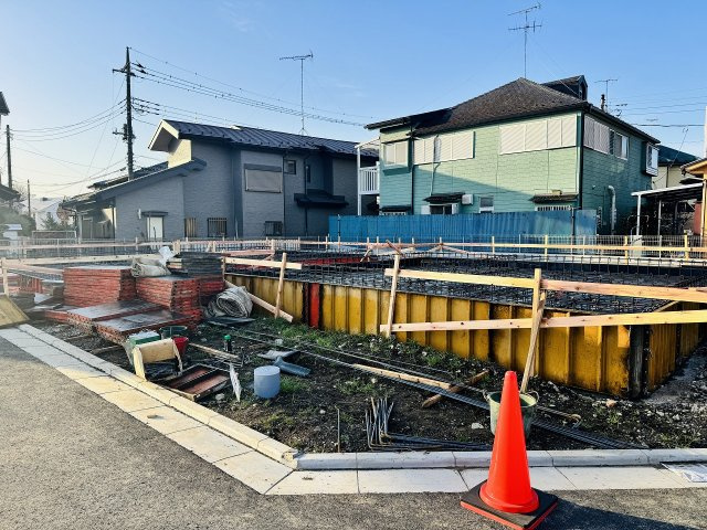 八王子市　泉町　新築一戸建て　２６期の駐車場|～2台駐車可能カースペース～