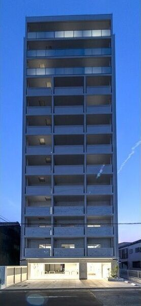 THE LOUNGE LINEAR GATE