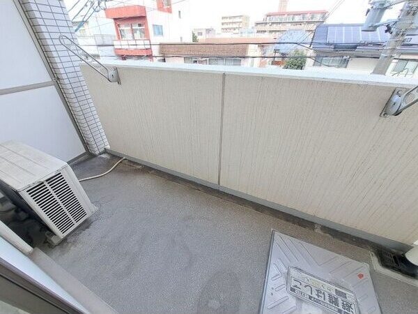 エルザセンティア筒井のバルコニー