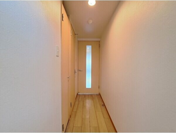 エルザセンティア筒井の玄関