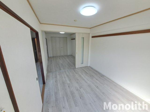 YFヒルズ宮山の洋室