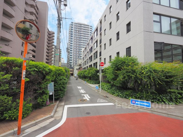 【その他】 | ファインレジデンス三田 | 前面道路