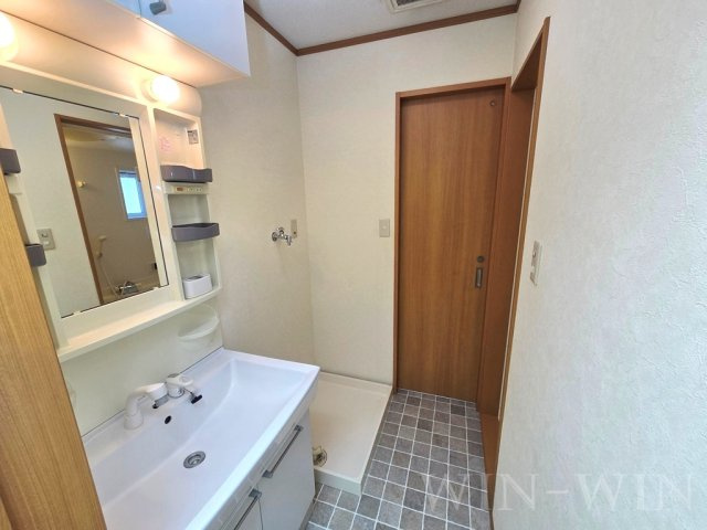 ルミエール Aの独立洗面台