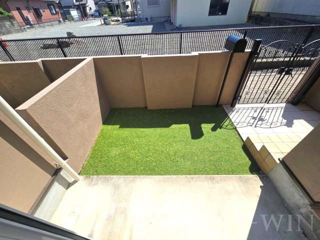 ルミエール Aの庭