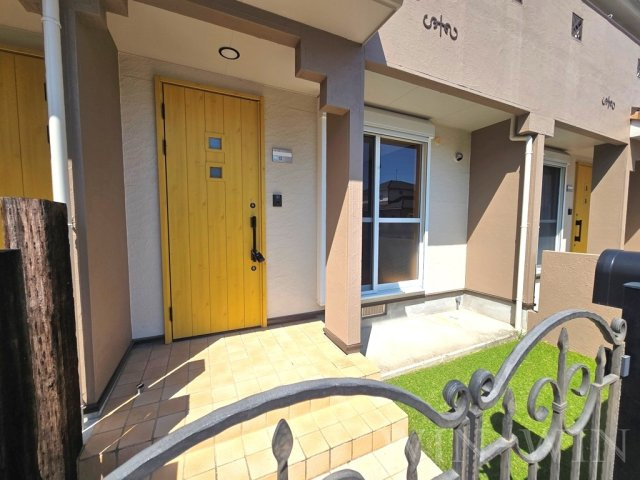 ルミエール Aのエントランス