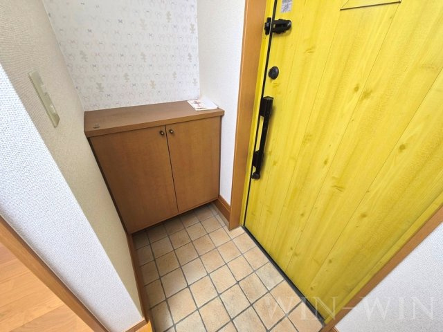 ルミエール Aの玄関
