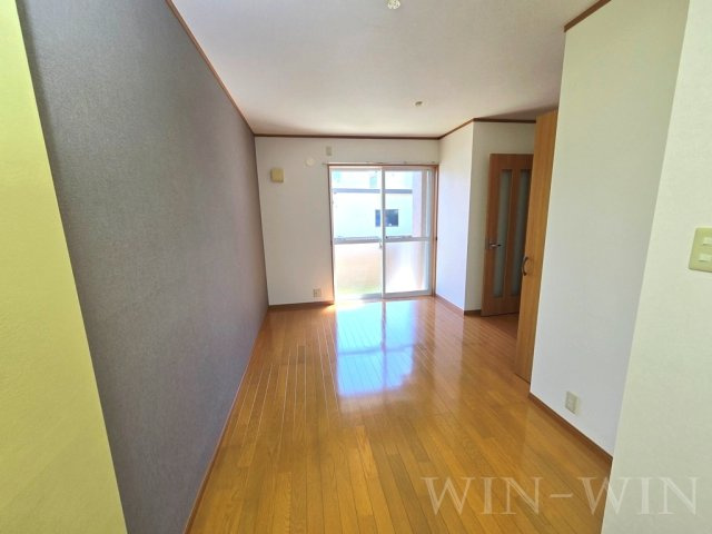 ルミエール Aの居間・リビング