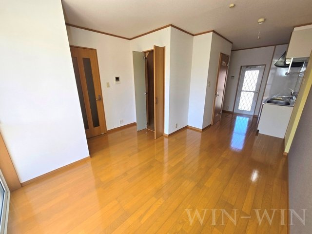 ルミエール Aの居間・リビング