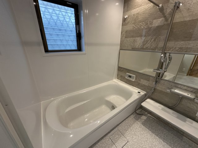 明石市魚住町錦が丘１丁目戸建の浴室