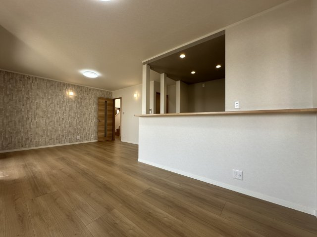 明石市魚住町錦が丘１丁目戸建の居間・リビング