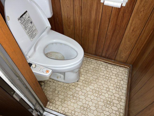 【トイレ】 | 戸部駅徒歩4分 2-3階 31.25坪 現状住宅仕様