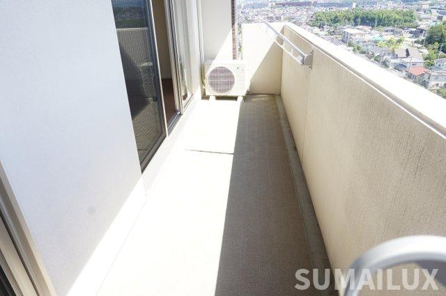 エレイネ須屋のバルコニー