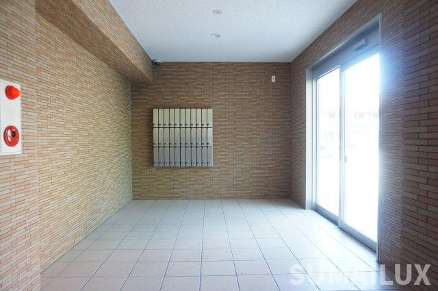 エレイネ須屋のロビー